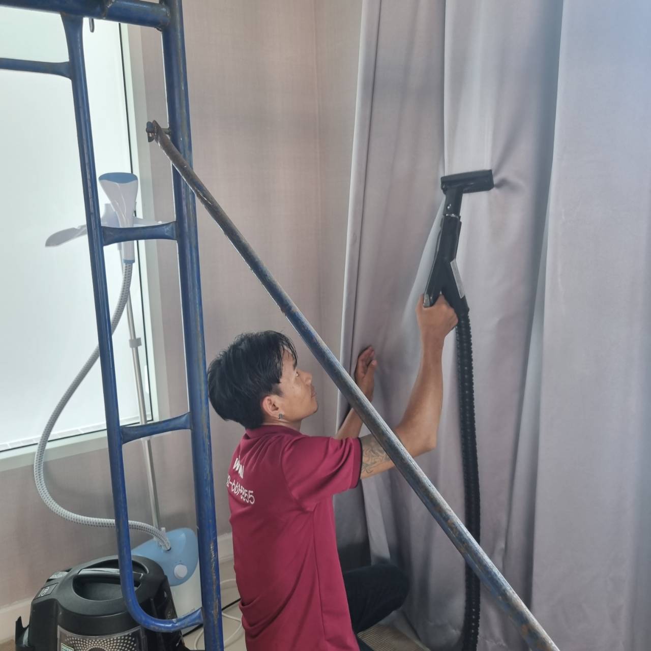 29 - https://ธนทรัพย์ผ้าม่าน.com | ธนทรัพย์ แฟบริค แอนด์ ดีไซน์ กรุ๊ป - บริการตัดเย็บม่านทุกชนิด พร้อมจำหน่ายผ้าม่าน วอลเปเปอร์ ฟิล์มอาคาร พื้นไม้ลามิเนต และอุปกรณ์ครบวงจร เพื่อการตกแต่งที่สมบูรณ์แบบ