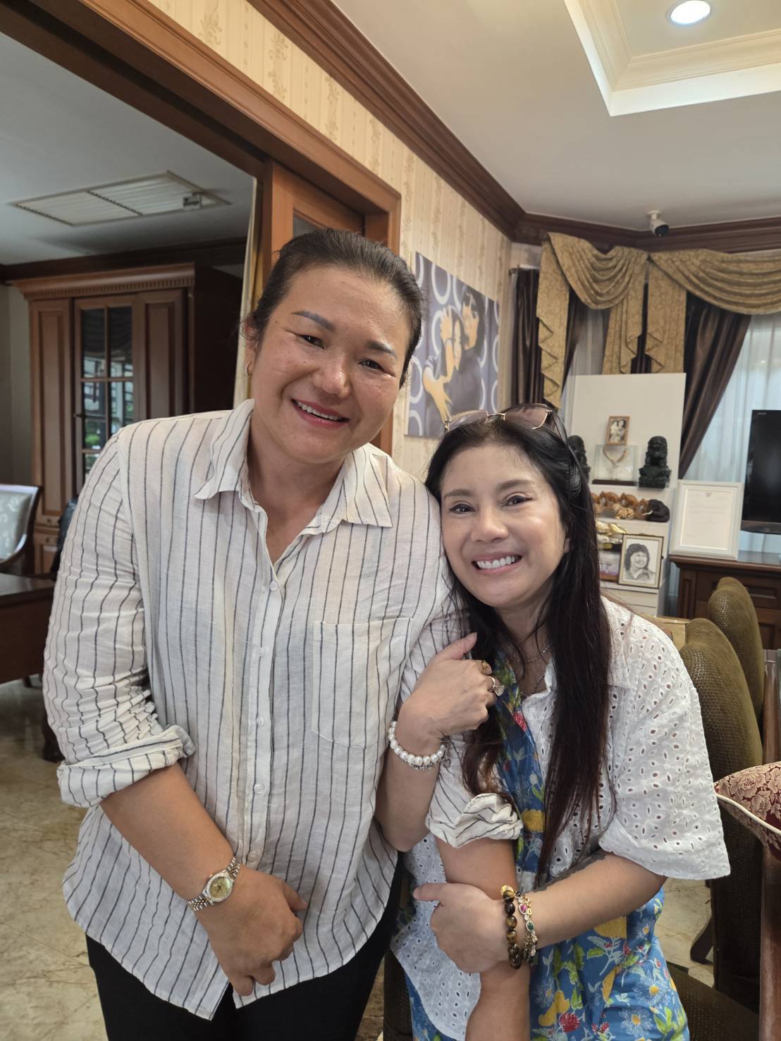 7 - https://ธนทรัพย์ผ้าม่าน.com | ธนทรัพย์ แฟบริค แอนด์ ดีไซน์ กรุ๊ป - บริการตัดเย็บม่านทุกชนิด พร้อมจำหน่ายผ้าม่าน วอลเปเปอร์ ฟิล์มอาคาร พื้นไม้ลามิเนต และอุปกรณ์ครบวงจร เพื่อการตกแต่งที่สมบูรณ์แบบ